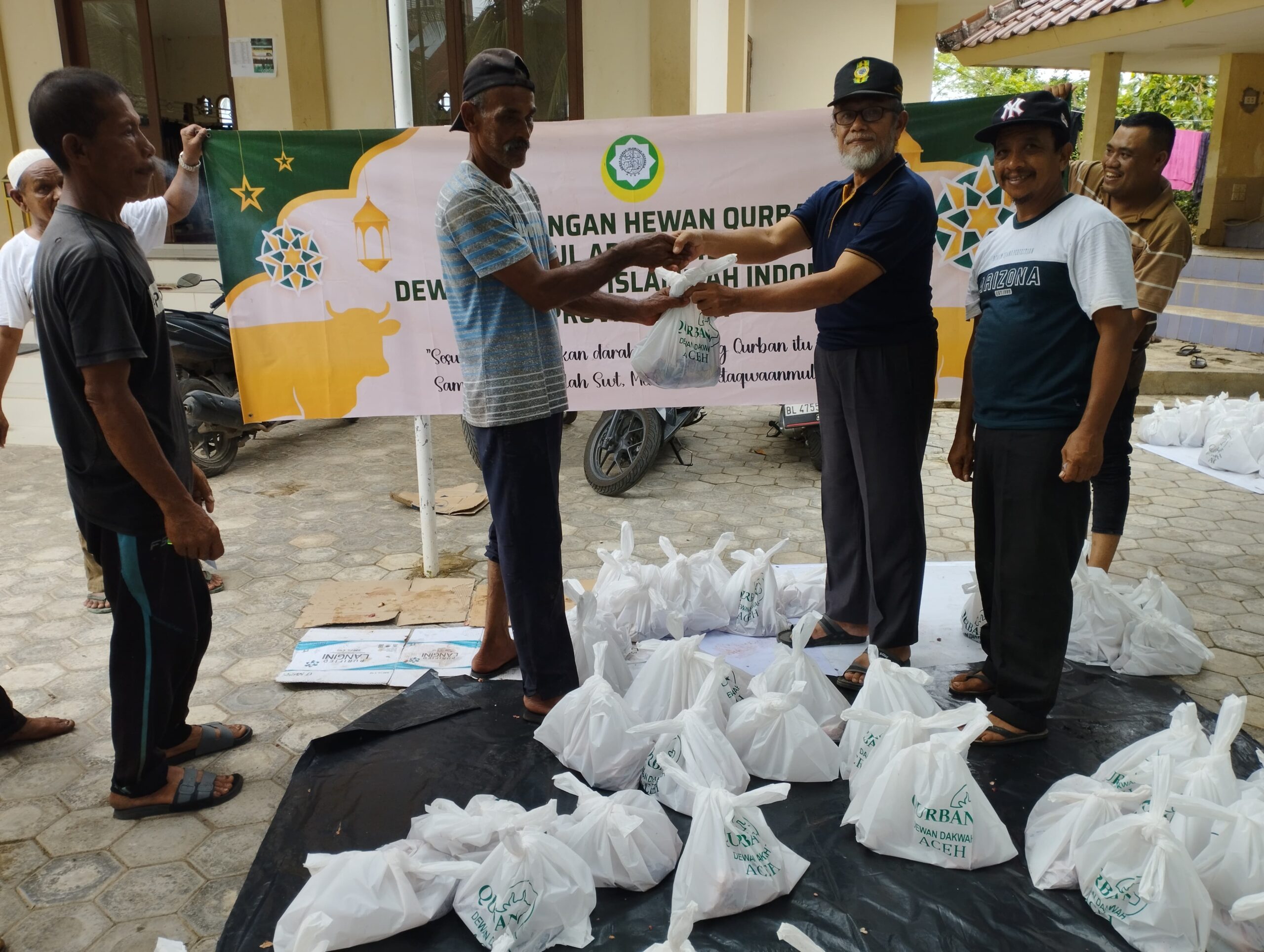 Dewan Dakwah Sembelih 109 Hewan Kurban, Salurkan ke Daerah Perbatasan-Pedalaman Aceh
