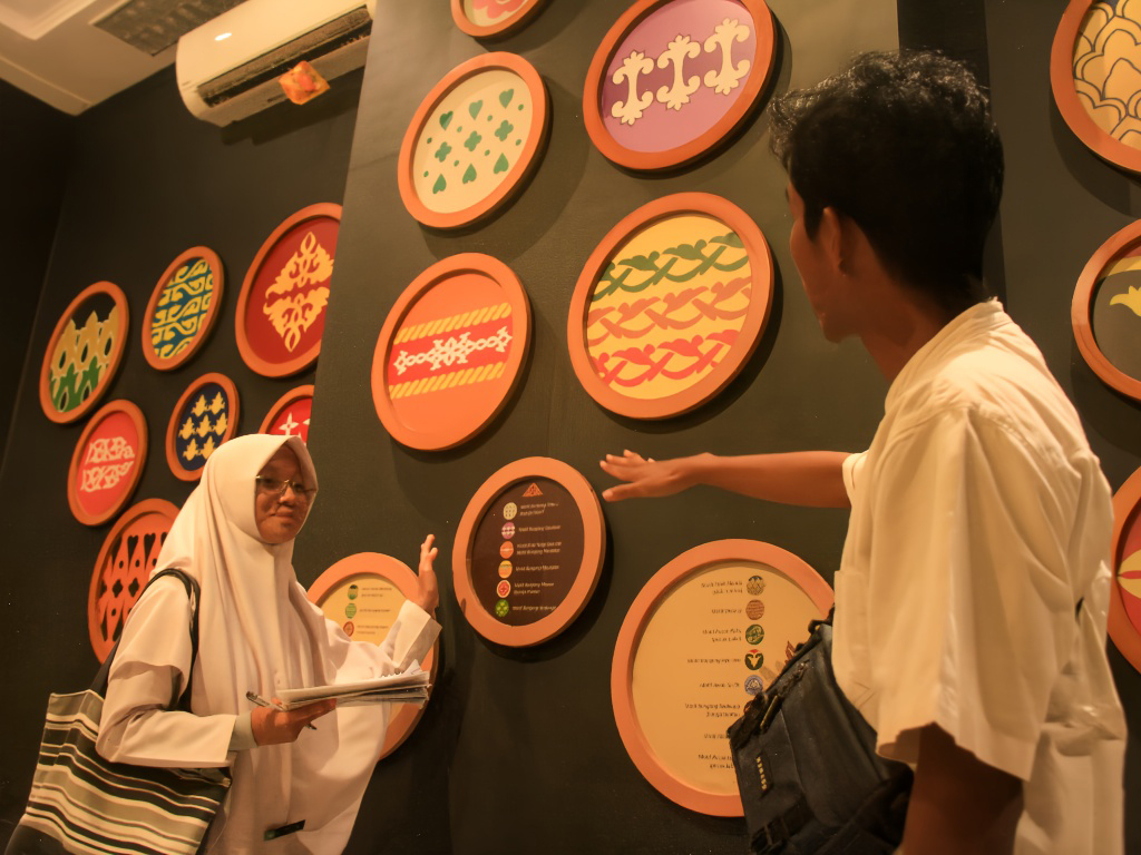 Pameran Serat-Serat Indah Wastra Nusantara