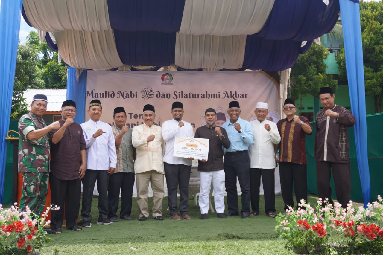 Pesantren Modern Ta’dib Al-Syakirin Gelar Maulid Nabi Muhammad dan Silaturahmi Akbar