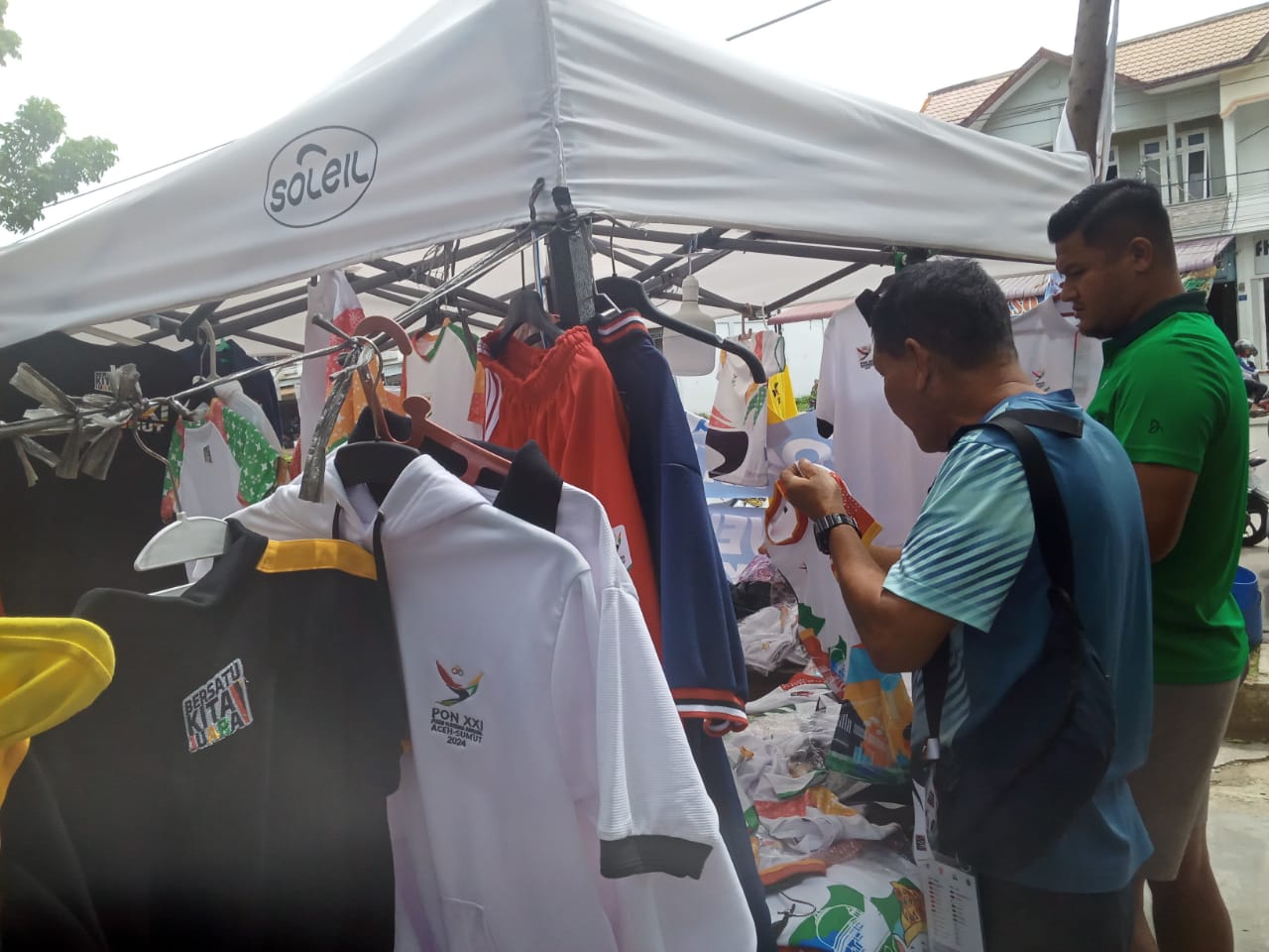 Jersey PON XXI Aceh-Sumut Laris Terjual