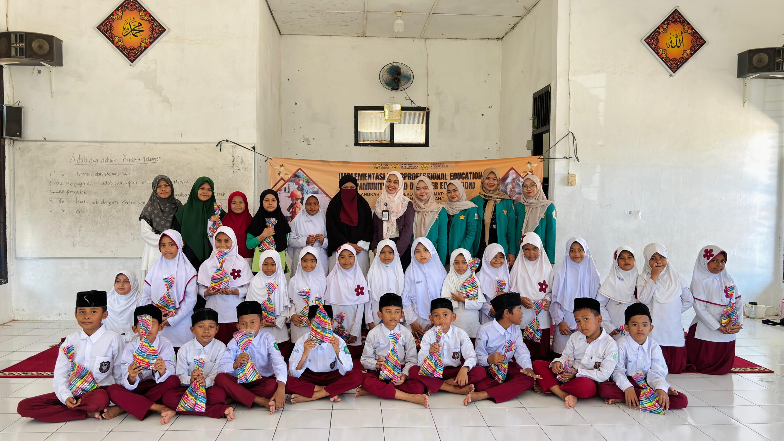 Mahasiswa FKEP USK Beri Pahaman Penanganan Kebakaran-Perawatan Luka Sederhana