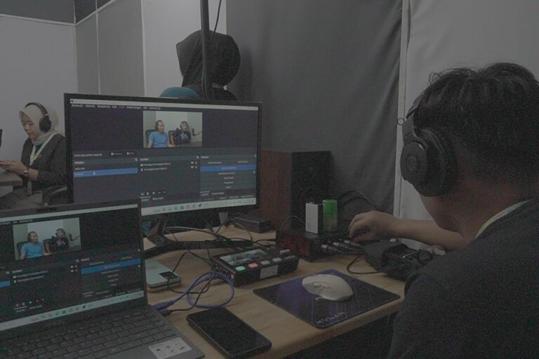 Radio Lintas Subayang, Gerbang Informasi Rimbang Baling dari Para Pemuda Adat