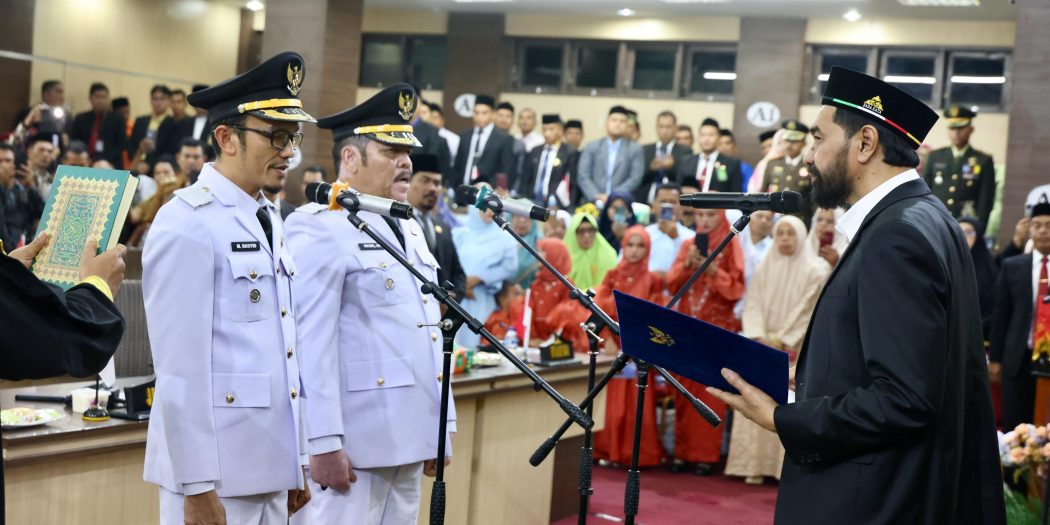 Lantik Wali Kota dan Wakil Wali Kota Subulussalam, Ini Pesan Mualem