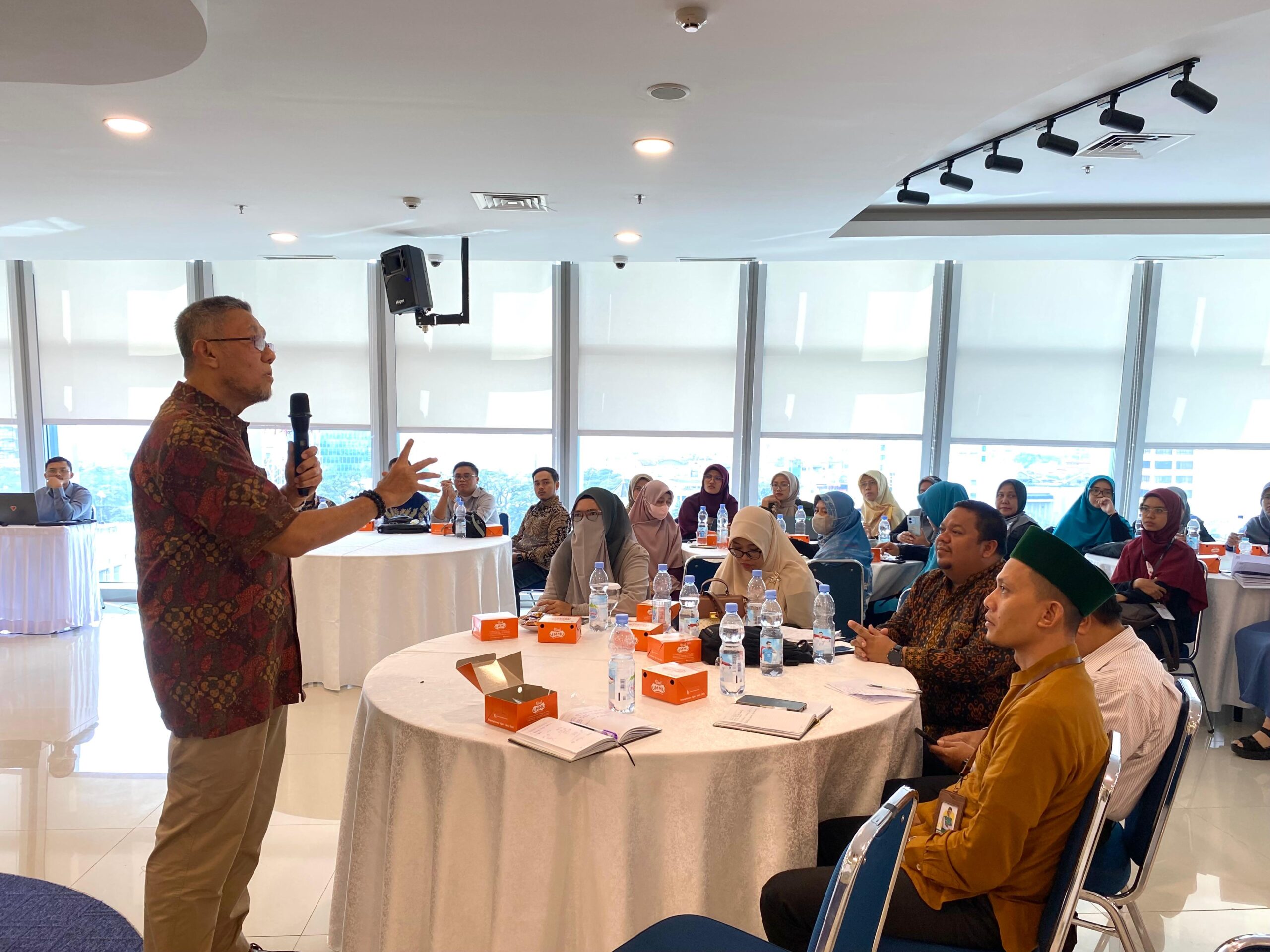 FOZ-IMZ Gelar Seminar Check Your Leadership untuk Pegiat Zakat di Sumut