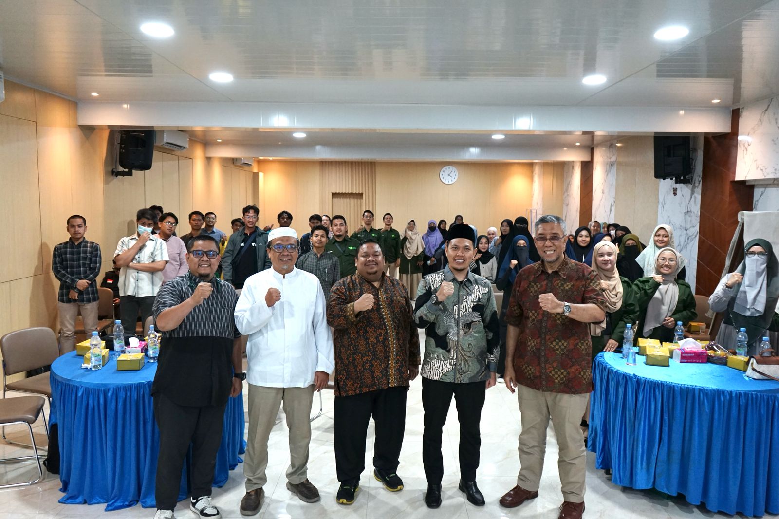 Erie Sudewo Paparkan Kepemimpinan Berintegritas dalam Seminar Character Building DDW dan IMZ di UNPAB Medan