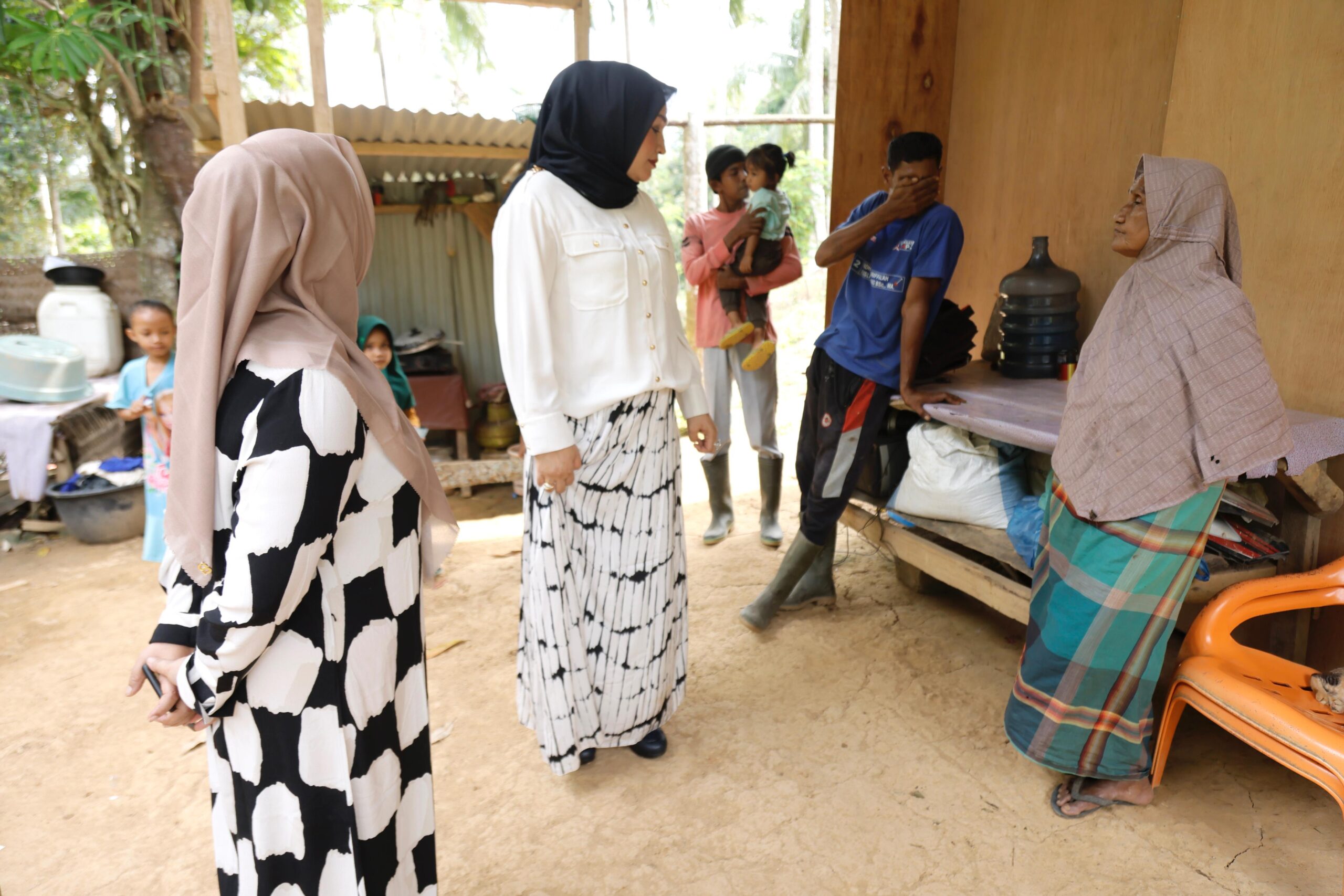 Ketua TP PKK Aceh Jemput Bola, Data Warga Miskin di Aceh Timur dan Aceh Utara