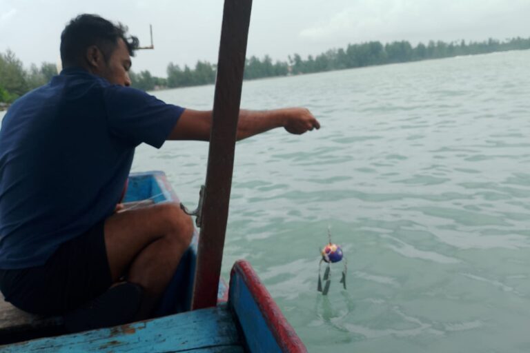 Cerita Nelayan Gurita dari Ujung Nias