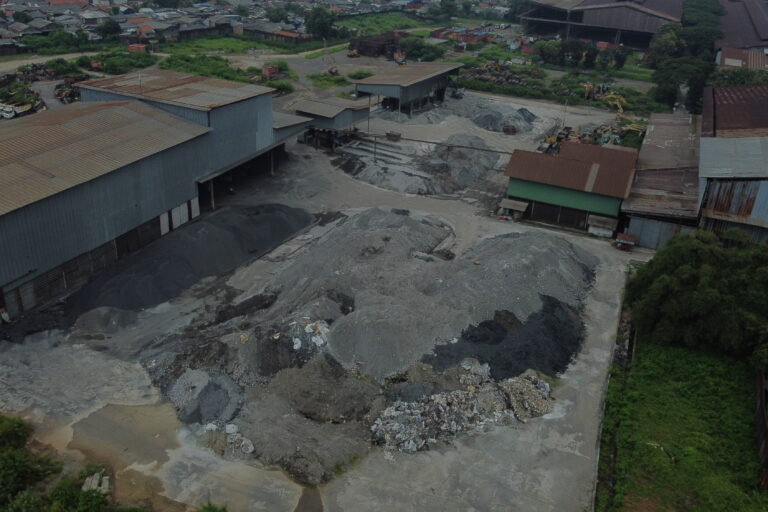 Sesak Terkepung Polusi Industri Baja Cikarang [1]