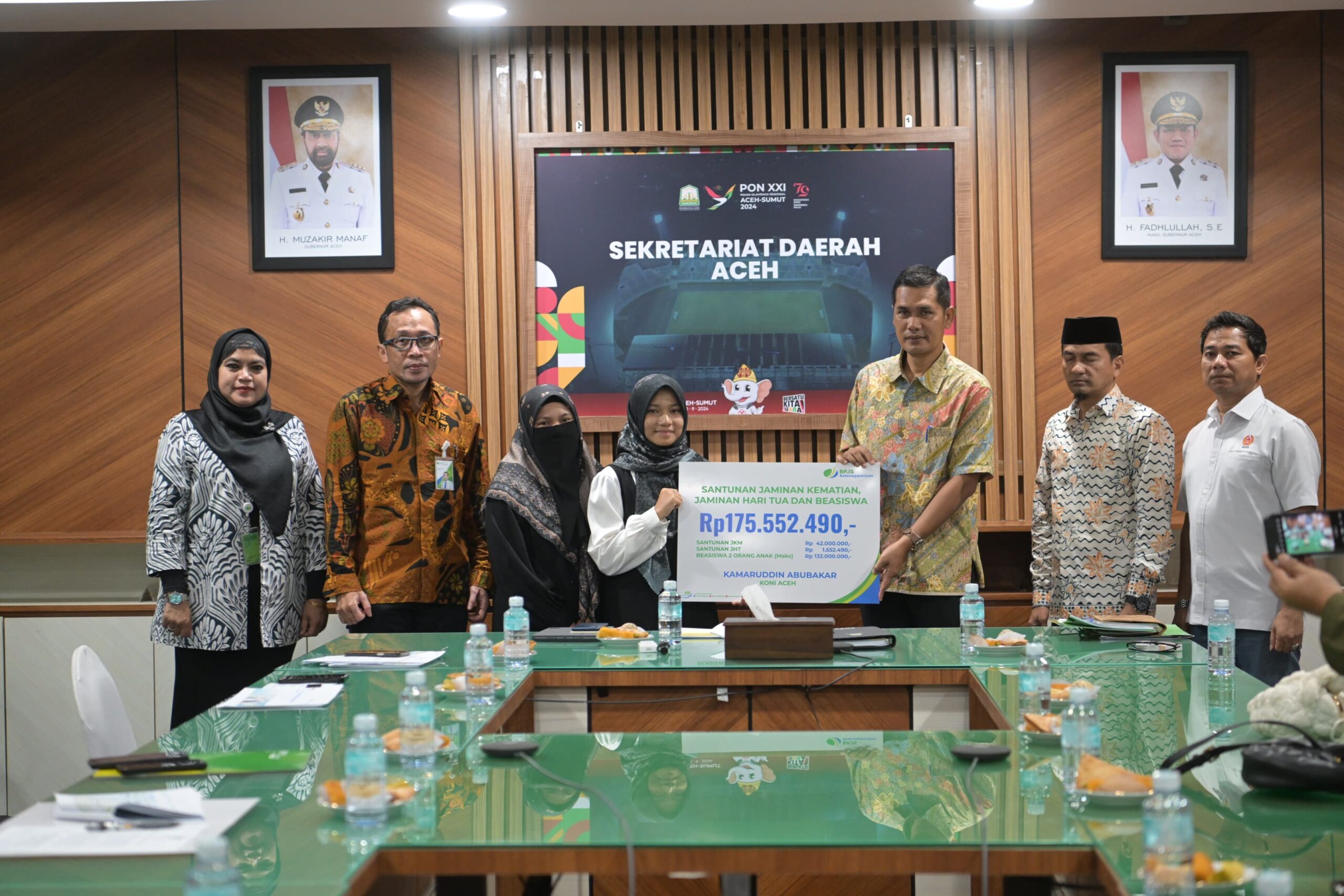 Serahkan Santunan untuk Ahli Waris Abu Razak, Plt Sekda Aceh Apresiasi BPJS Ketenagakerjaan