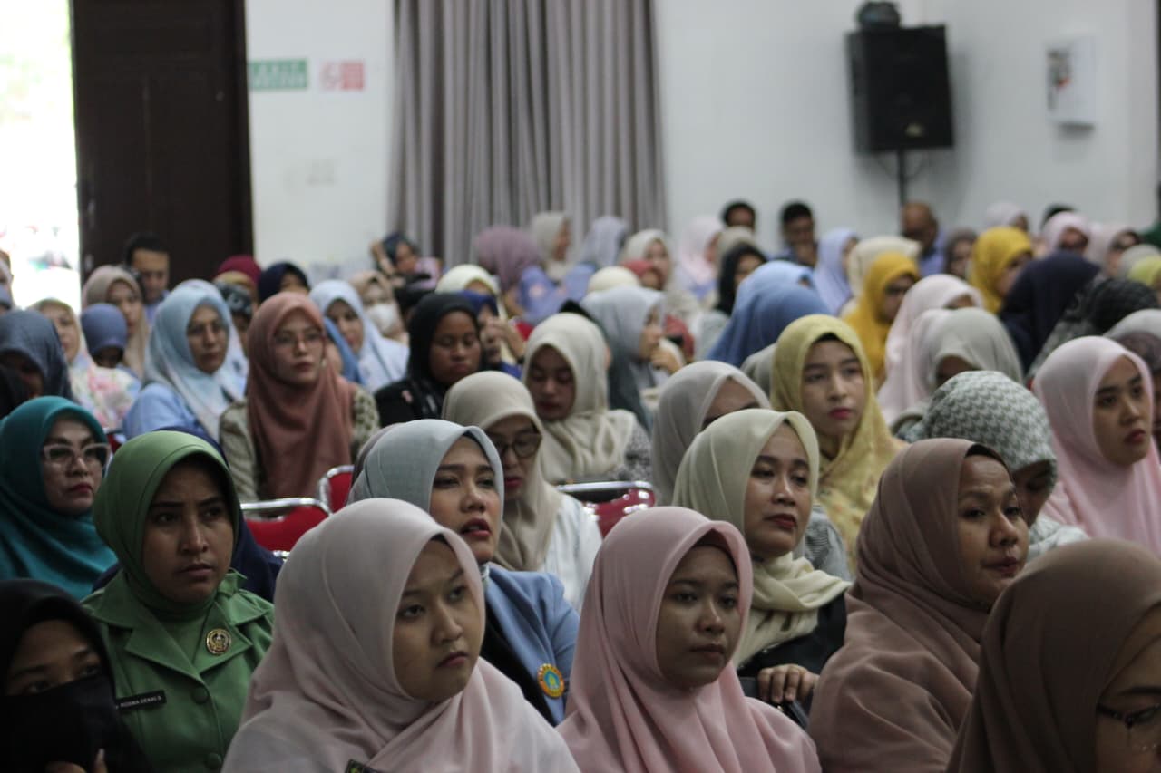 BKKBN Aceh Gelar Seminar Parenting, Tegaskan Pentingnya Peran Ayah dalam Pengasuhan Anak