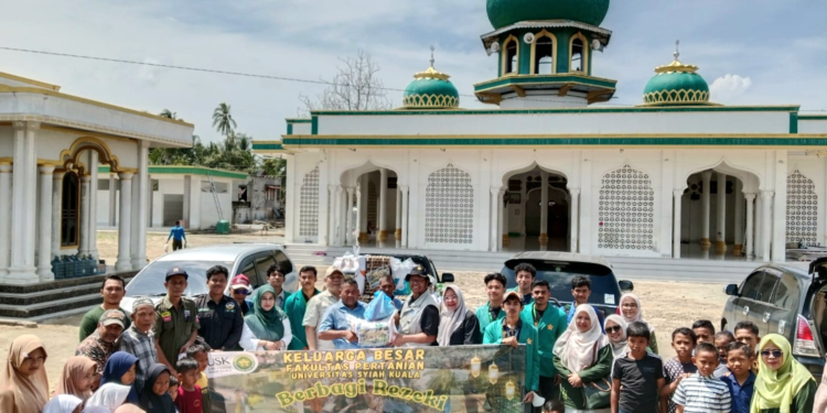 Sambut Ramadan, Fakultas Pertanian USK Salurkan Bantuan Kemanusiaan untuk Korban Banjir Bireuen