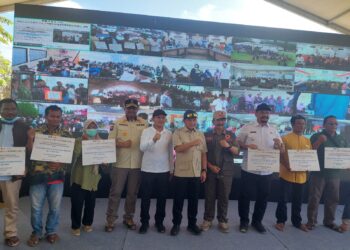 Wagub Aceh Dampingi Mendagri Serahkan Bantuan Perbaikan Rumah Rusak Bencana di Aceh Tamiang