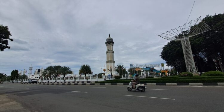 Jalanan Kota Banda Aceh Lengang pada Hari Pertama Puasa