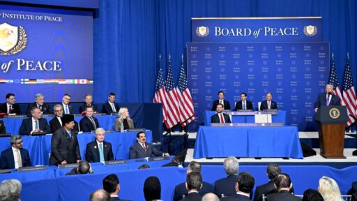 Trump Puji Kepemimpinan Prabowo Subianto di Forum Perdamaian Dunia Washington