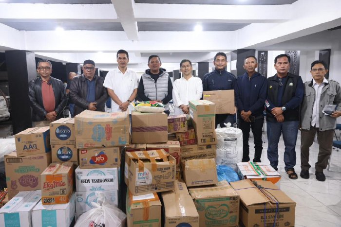 Sekda Aceh Tinjau Kerusakan Jalan Gayo Lues-Agara dan Salurkan Bantuan Logistik