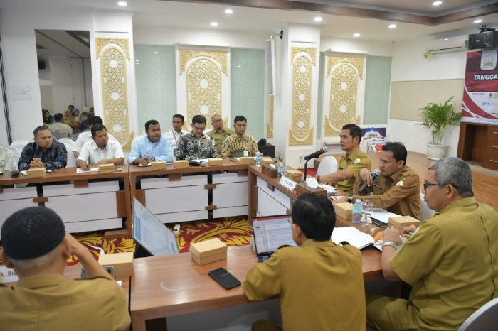 ‎Sekda Aceh Gelar Rapat dengan Dunia Usaha Dukung Tanggap Darurat Bencana