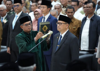 Profesor Mirza Tabrani Resmi Menjadi Rektor Baru USK