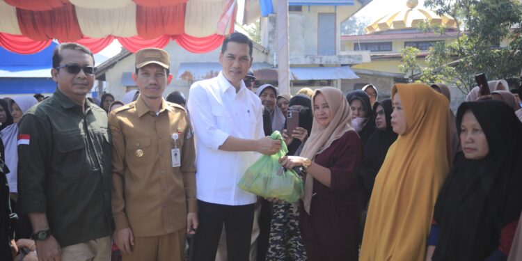Gerakan Pangan Murah Digelar di Aceh Barat, Warga Tebus 600 Paket Sembako