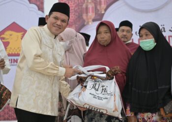 ‎Wagub Aceh Buka Puasa Bersama Korban Bencana di Huntara Pidie Jaya