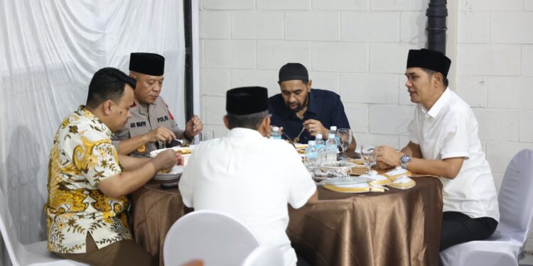 Gubernur Mualem Hadiri Buka Puasa Bersama di Rumah Dinas Sekda Aceh