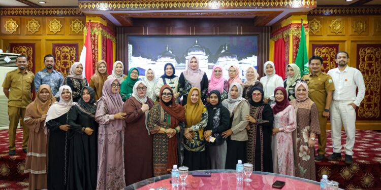 Kak Na Ajak Pengurus Dekranasda Inventarisir Pengrajin Terimbas Bencana Aceh