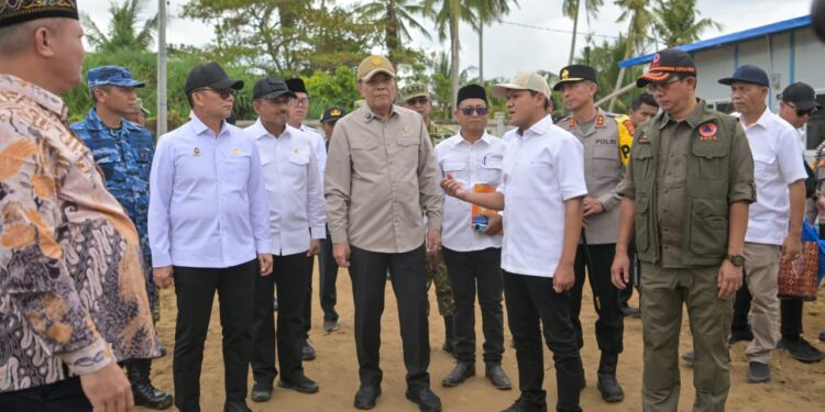 Fadhlullah Dampingi Menko Polkam Resmikan Huntap Korban Bencana di Aceh Utara