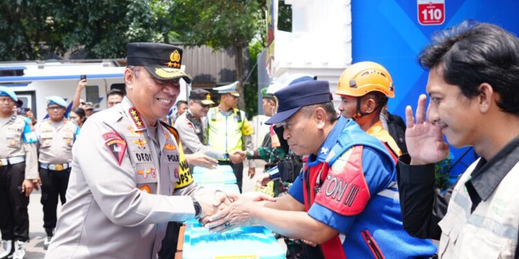 Wakapolri Pantau Arus Mudik Lebaran 2026 dari Udara, Tinjau Pos Terpadu KM 57A Karawang