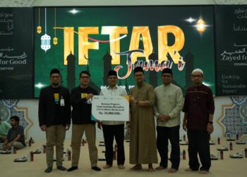 ITF UIN Ar-Raniry Salurkan 100 Paket Sembako-Santunan untuk Dhuafa dan Petugas Kebersihan