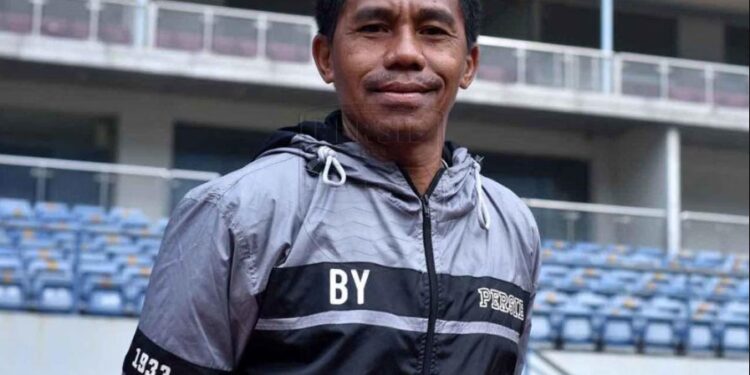 Bekas Pelatih Persib Bandung, Budiman Yunus Tangani Persiraja U-19