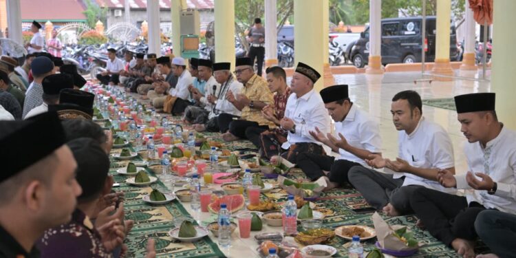 Wagub Aceh Buka Puasa Bersama Warga Matang Drien