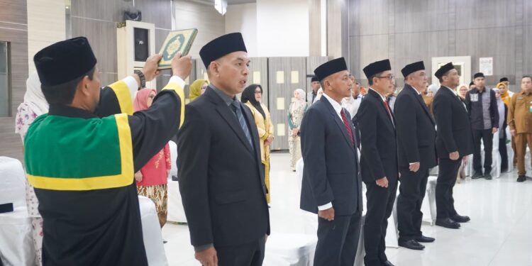 Lima Pejabat Eselon II Pemko Banda Aceh Dilantik, Ini Pesan Illiza Sa’aduddin Djamal