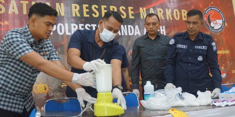 Polresta Banda Aceh Musnahkan Hampir 2 Kg Sabu, Tersangka Kurir Terancam Hukuman Mati