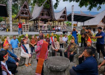 Menpar Widiyanti Tinjau Kesiapan Destinasi Super Prioritas Danau Toba