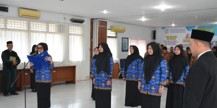 BKKBN Aceh Lantik Enam Penata KKB, Dorong Layanan Bangga Kencana Lebih Profesional