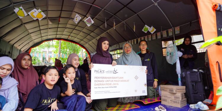 The Palace Gandeng Yayasan Luna Maya Nawasena Bantu Warga Terdampak Banjir Pidie Jaya