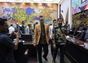Mualem Saksikan Langsung RDP DPR-RI Bahas Revisi UUPA