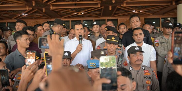 Mahasiswa Protes Pergub JKA, Sekda Aceh: Beri Waktu untuk Evaluasi