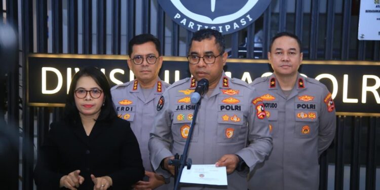 Polri Perketat Aturan Medsos, Anggota Dilarang Live Streaming Saat Bertugas