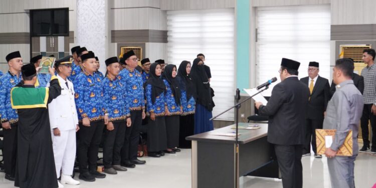 Lantik 24 Pejabat, Wali Kota Sabang Tekankan Kerja Ikhlas dan Disiplin