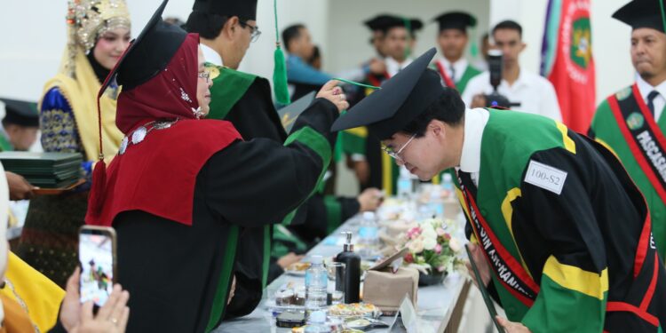 UIN Ar-Raniry Wisuda 2.060 Lulusan, Termasuk Mahasiswa Korea Selatan dan Program Double Degree