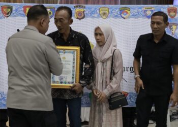 Gugur Saat Bantu Polisi Tindak Pelaku Narkoba, Pratu Galuh Nugraha Diberi Penghargaan