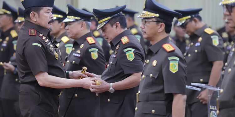 Teuku Rahmatsyah Resmi Jadi Kajati Aceh, Jaksa Agung Tekankan Pemulihan Marwah Institusi