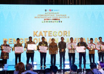 Wali Kota Sabang Terima Penghargaan Nasional Dalam Pengelolaan Sampah