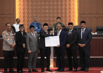 Semua Fraksi DPRA Setujui Pertanggungjawaban APBA 2025, Dek Fadh Janji Tindaklanjuti Rekomendasi BPK