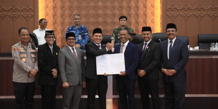 Semua Fraksi DPRA Setujui Pertanggungjawaban APBA 2025, Dek Fadh Janji Tindaklanjuti Rekomendasi BPK
