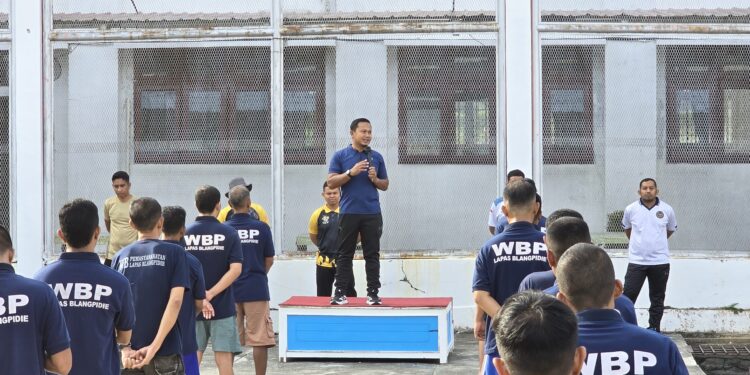 Olahraga Bersama, Kalapas Blangpidie Tampung Curhatan Warga Binaan