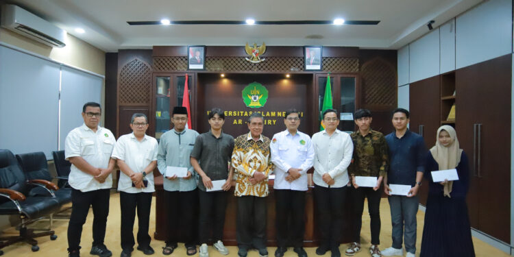 Enam Mahasiswa UIN Ar-Raniry Terima Beasiswa Amal Salih Syaukath Group 2026