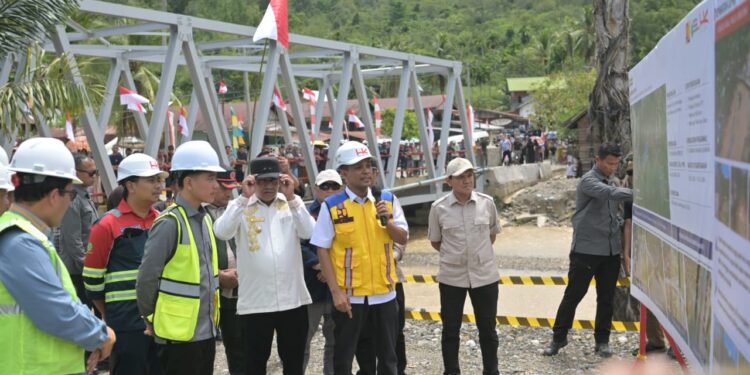 Wagub Aceh Dampingi Wapres Gibran Tinjau Jembatan Lumut dan Kendawi