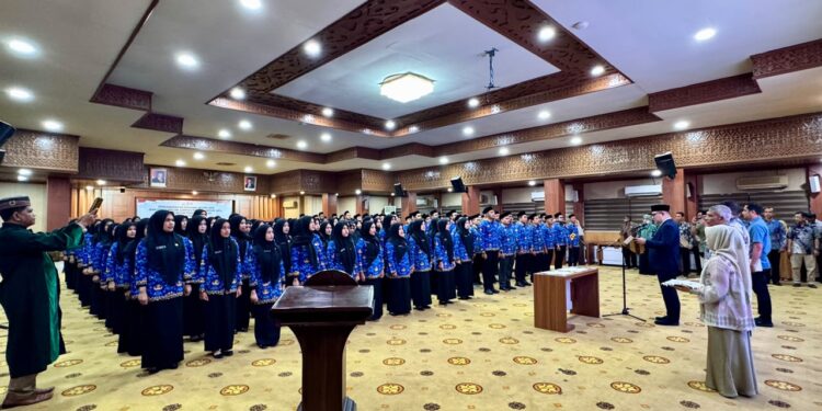 Pemerintah Aceh Angkat 228 CPNS Menjadi Pegawai Negeri Sipil
