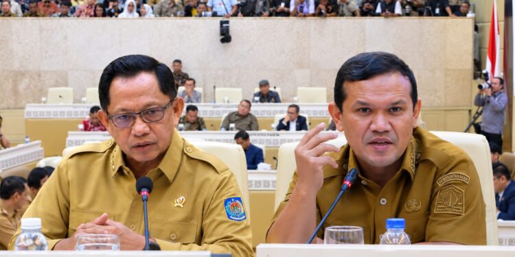 Wagub Sampaikan Sejumlah Persoalan Pertanahan Aceh dalam Raker dan RDP Komisi II DPR RI